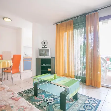 Nice Branka Close To Beach In Διαμέρισμα