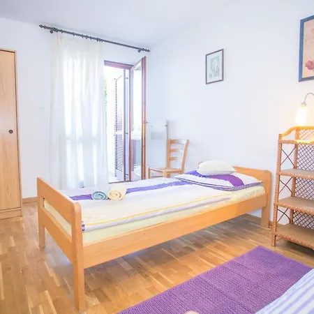 Nice Branka Close To Beach In * Πόρετς