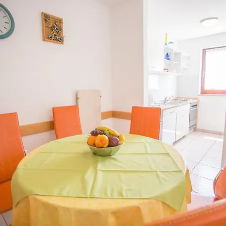 Διαμέρισμα Nice Branka Close To Beach In *