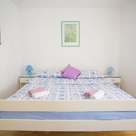 Διαμέρισμα Nice Branka Close To Beach In